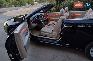 Кабриолет Chrysler 200 2012 в 