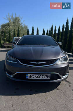 Седан Chrysler 200 2015 в 