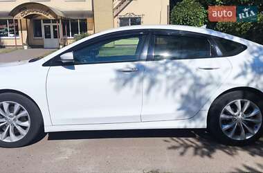 Седан Chrysler 200 2015 в 