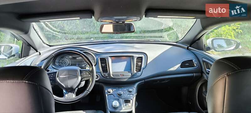 Седан Chrysler 200 2015 в Броварах фото 16 Седан Chrysler 200 2015 в Броварах