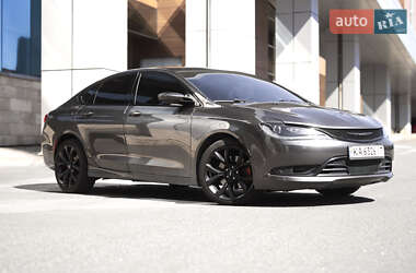 Седан Chrysler 200 2015 в Киеве