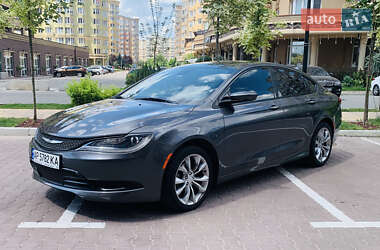 Седан Chrysler 200 2015 в Киеве