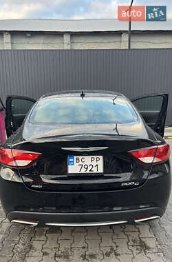 Седан Chrysler 200 2014 в 