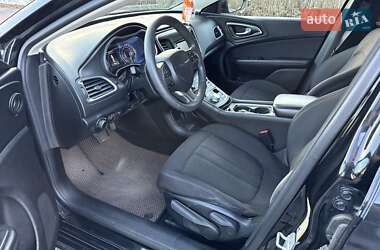 Седан Chrysler 200 2016 в 