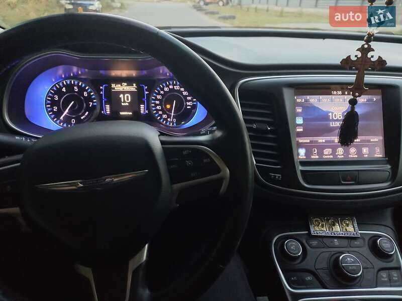 Седан Chrysler 200 2016 в Черкассах фото 10 Седан Chrysler 200 2016 в Черкассах