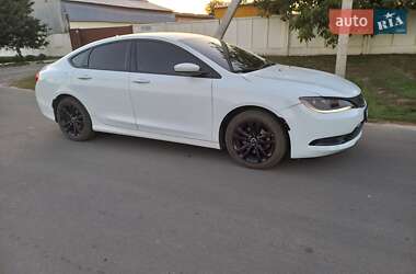Седан Chrysler 200 2016 в Черкасах