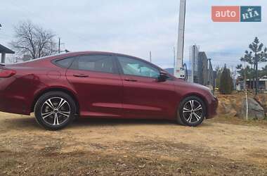 Седан Chrysler 200 2015 в 