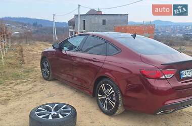 Седан Chrysler 200 2015 в 