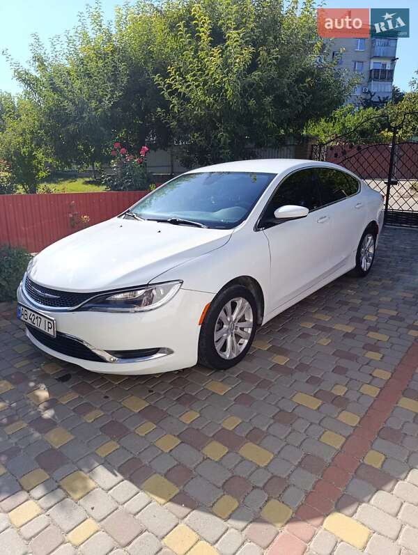 Седан Chrysler 200 2014 в Песчанке