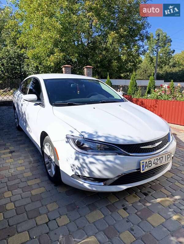 Седан Chrysler 200 2014 в Песчанке