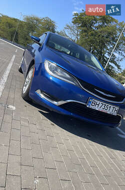 Седан Chrysler 200 2015 в 