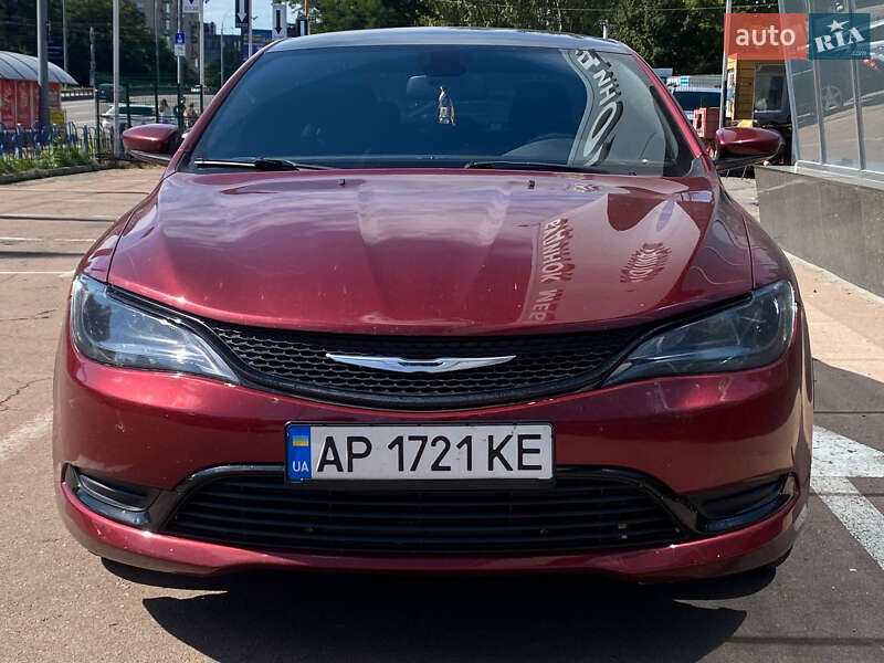 Седан Chrysler 200 2015 в Киеве