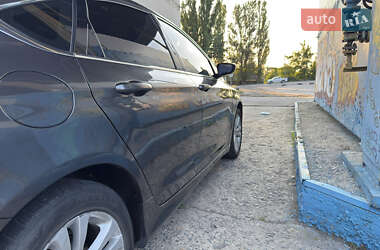 Седан Chrysler 200 2015 в 