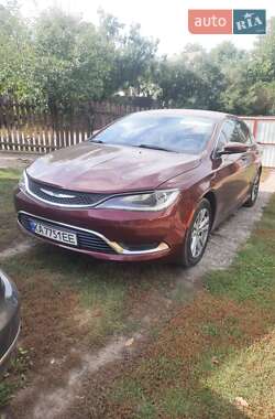Седан Chrysler 200 2015 в Смеле