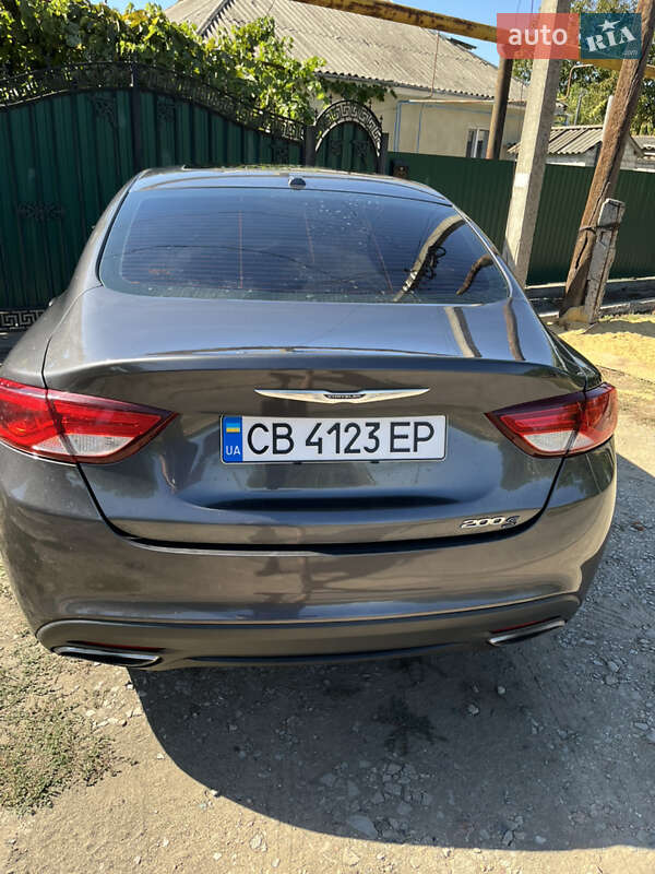 Седан Chrysler 200 2015 в Балте