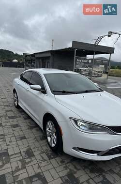 Седан Chrysler 200 2015 в 