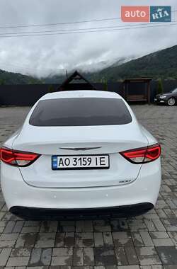 Седан Chrysler 200 2015 в 