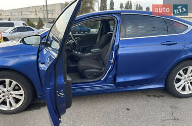 Седан Chrysler 200 2014 в 