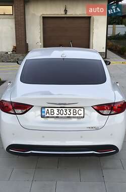 Седан Chrysler 200 2014 в 