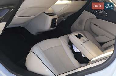 Седан Chrysler 200 2014 в 