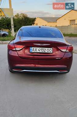 Седан Chrysler 200 2015 в 