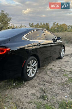 Седан Chrysler 200 2015 в 