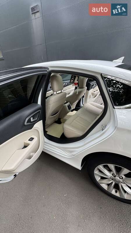 Седан Chrysler 200 2014 в Днепре