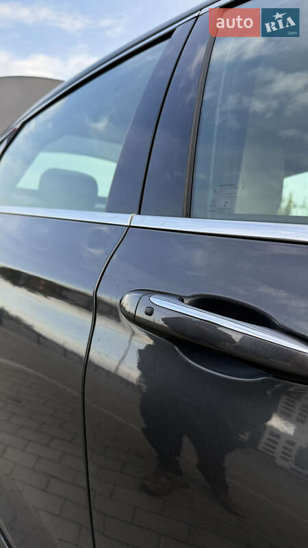 Седан Chrysler 200 2014 в Ровно