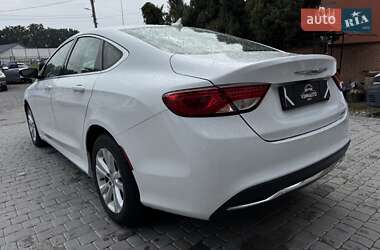 Седан Chrysler 200 2016 в 