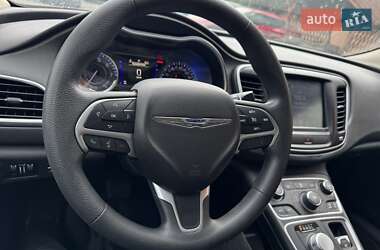 Седан Chrysler 200 2016 в 