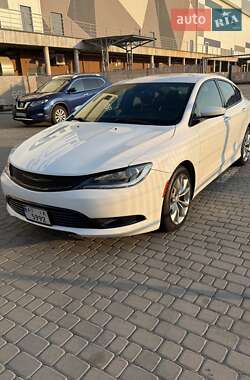 Седан Chrysler 200 2015 в Миколаєві