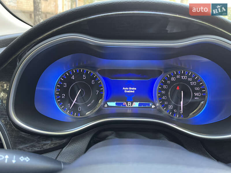 Седан Chrysler 200 2015 в Полтаве фото 28 Седан Chrysler 200 2015 в Полтаве