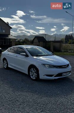 Седан Chrysler 200 2015 в 