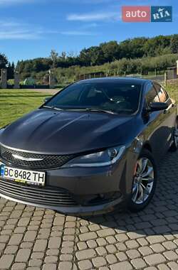 Седан Chrysler 200 2015 в 