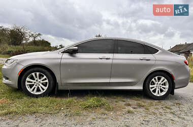 Седан Chrysler 200 2015 в 