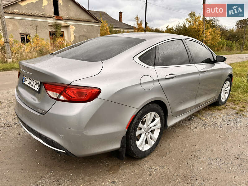 Седан Chrysler 200 2015 в Изяславе