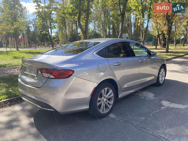 Седан Chrysler 200 2014 в Киеве