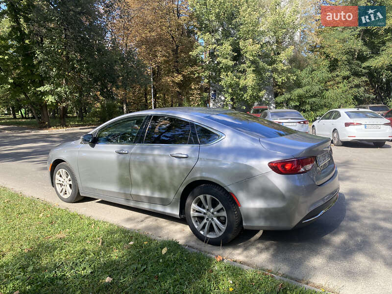 Седан Chrysler 200 2014 в Киеве