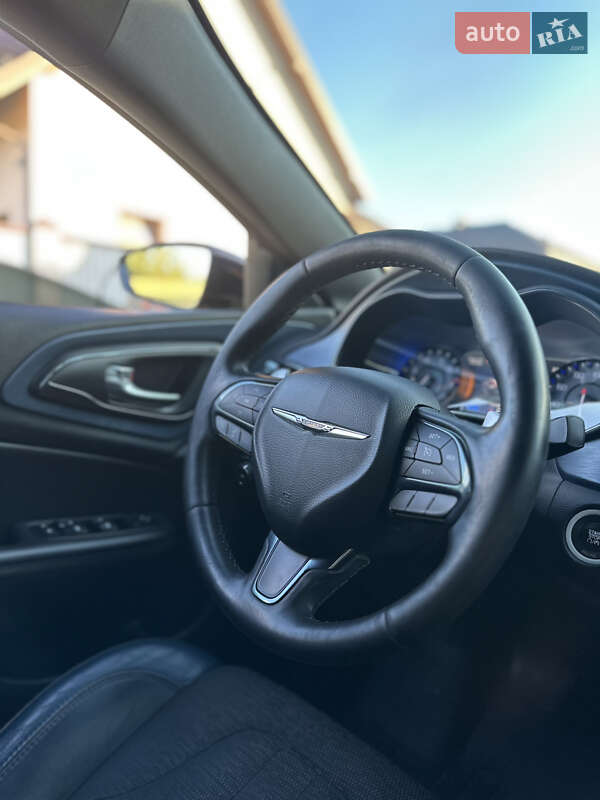 Седан Chrysler 200 2014 в Львове фото 11 Седан Chrysler 200 2014 в Львове