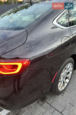 Седан Chrysler 200 2014 в 