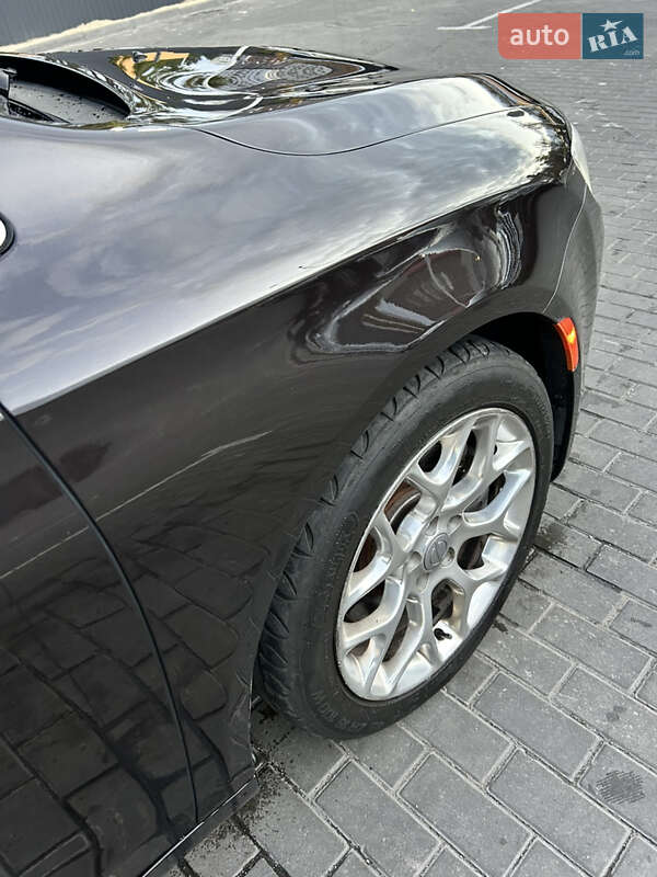 Седан Chrysler 200 2014 в Днепре