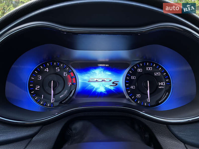 Седан Chrysler 200 2014 в Киеве фото 16 Седан Chrysler 200 2014 в Киеве