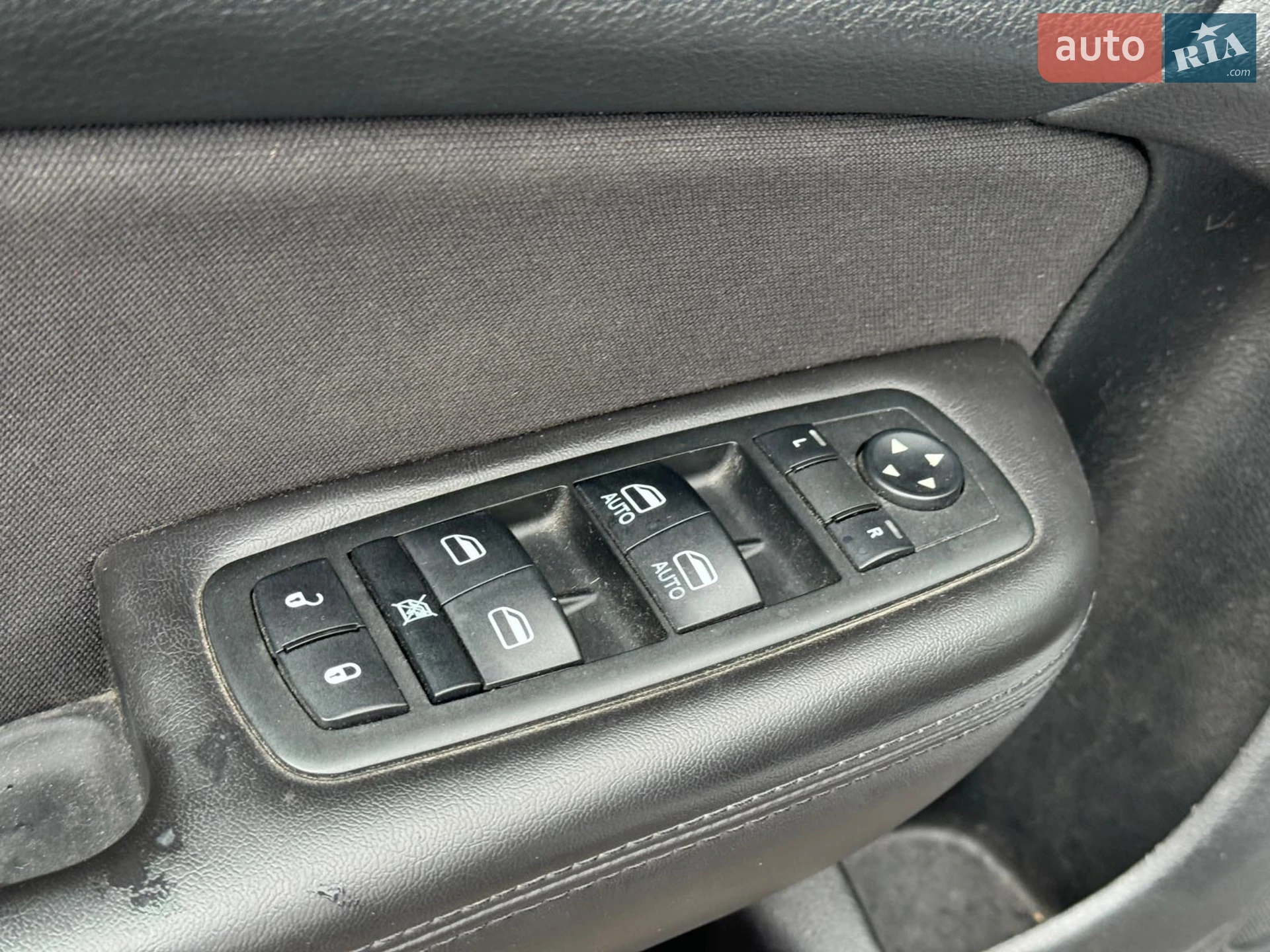 2014 Chrysler 200 - мініатюра 14