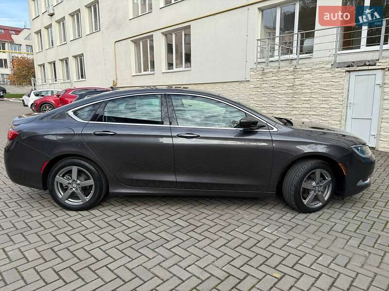 Седан Chrysler 200 2016 в Луцке фото 3 Седан Chrysler 200 2016 в Луцке