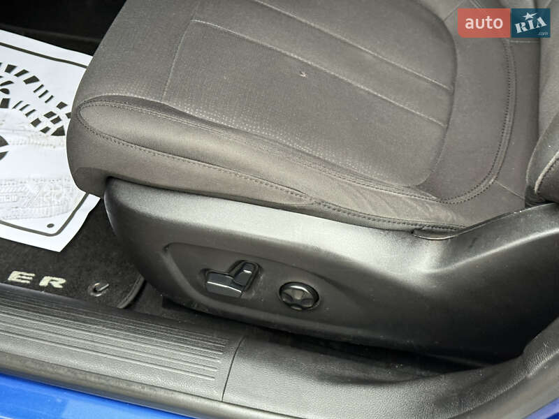 Седан Chrysler 200 2015 в Днепре