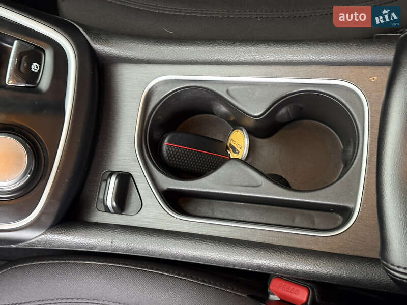 Седан Chrysler 200 2015 в Днепре