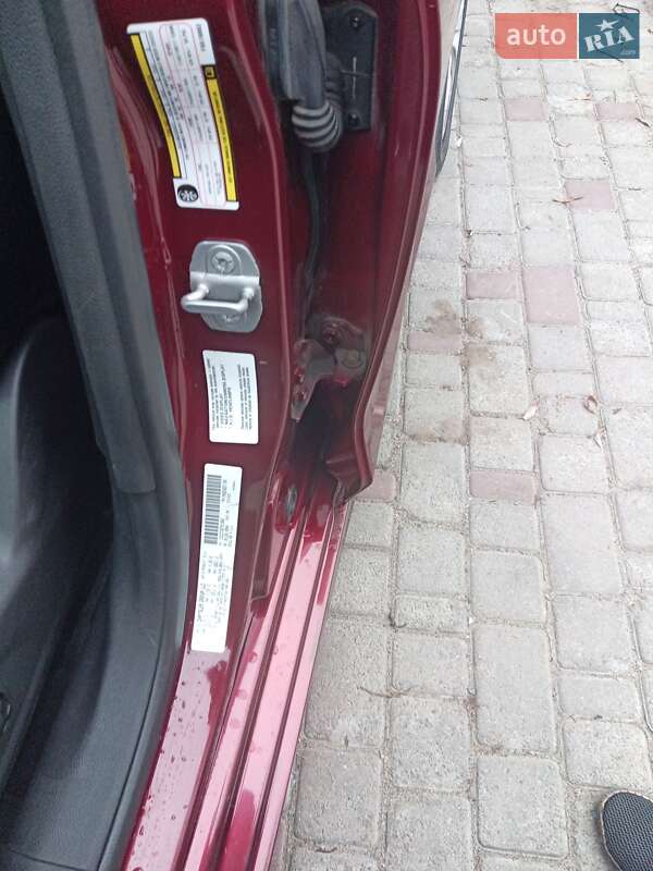 Седан Chrysler 200 2014 в Кременчуге