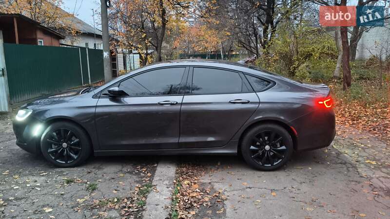 Седан Chrysler 200 2015 в Чернигове фото Седан Chrysler 200 2015 в Чернигове