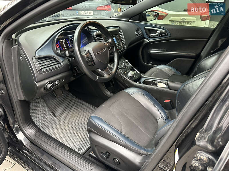 Седан Chrysler 200 2015 в Хмельницькому