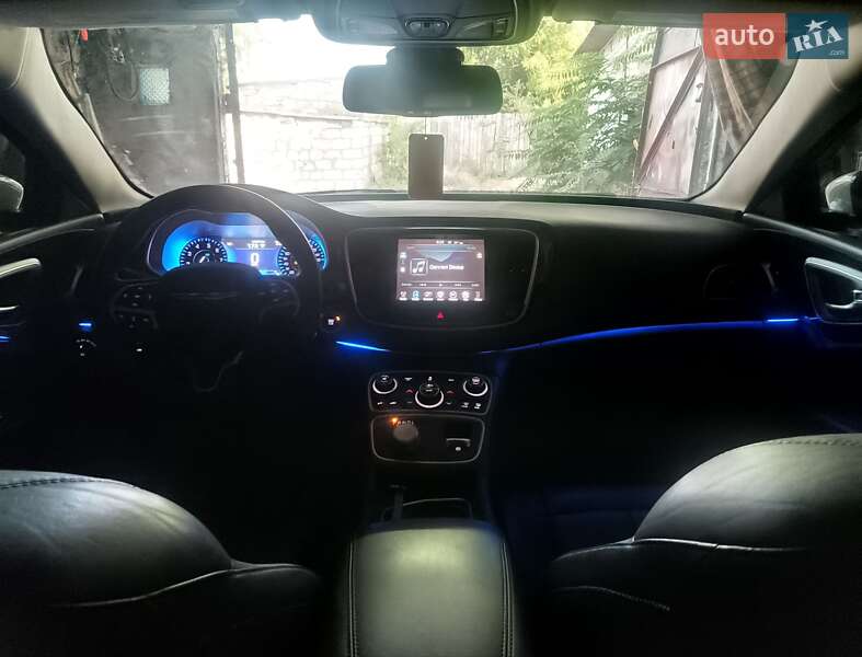 Седан Chrysler 200 2014 в Вознесенську фото 26 Седан Chrysler 200 2014 в Вознесенську